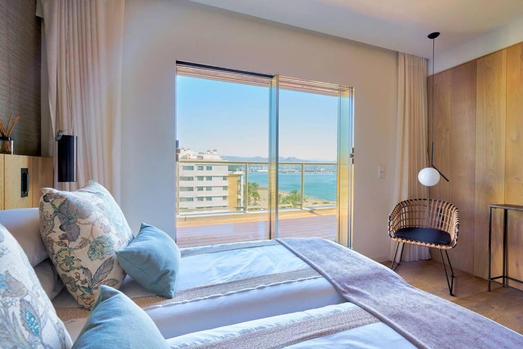 Апартаменты D&R Penthouse On The Beach Малага Экстерьер фото