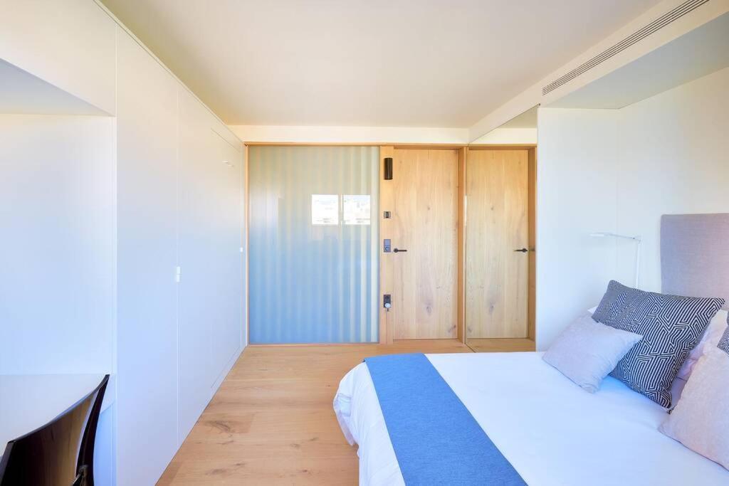 Апартаменты D&R Penthouse On The Beach Малага Экстерьер фото
