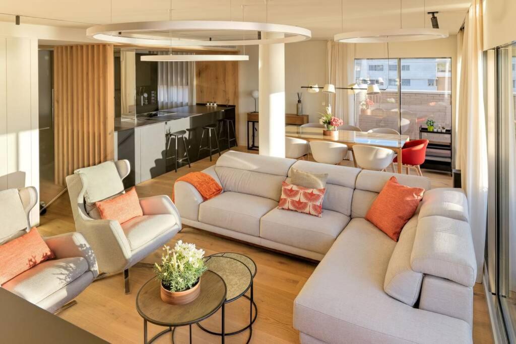 Апартаменты D&R Penthouse On The Beach Малага Экстерьер фото