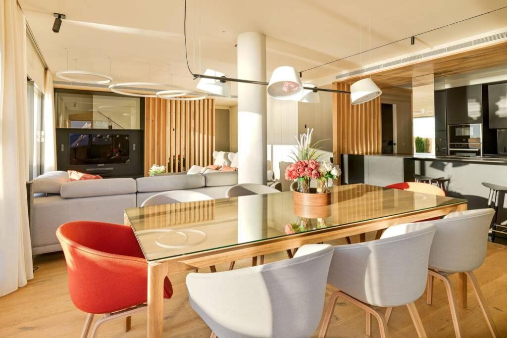Апартаменты D&R Penthouse On The Beach Малага Экстерьер фото
