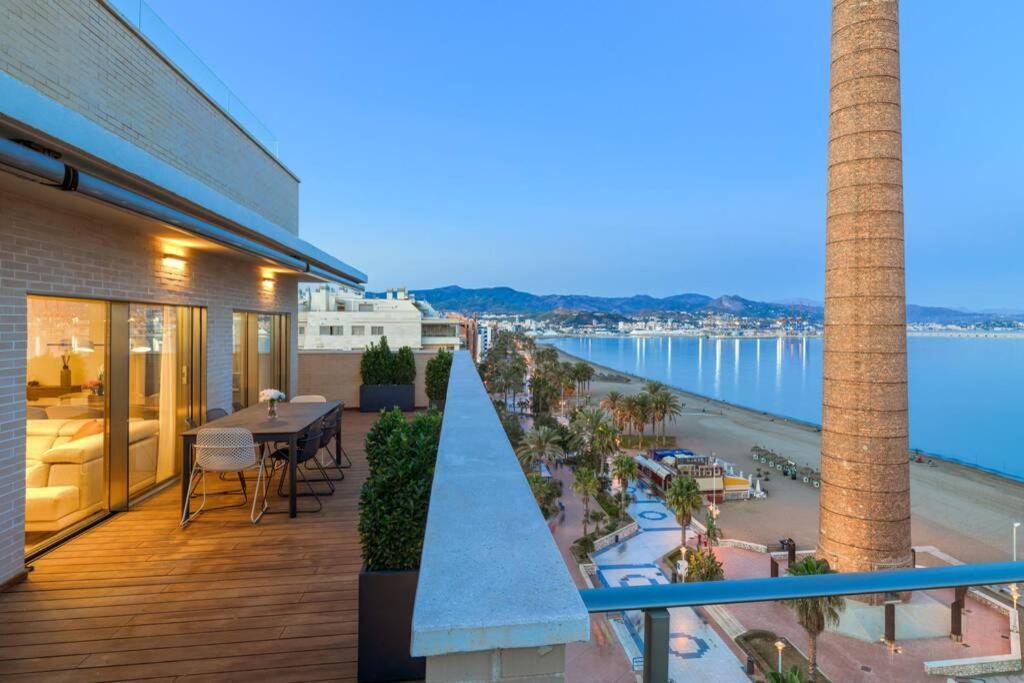 Апартаменты D&R Penthouse On The Beach Малага Экстерьер фото